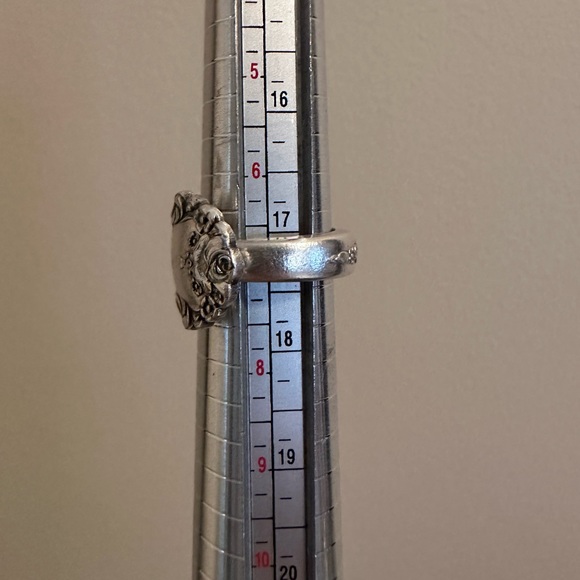 Rose Spoon Ring - Picture 14 of 15